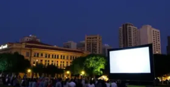 Cine na Praça