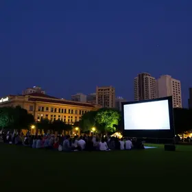 Cine na Praça