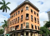 hotel informal