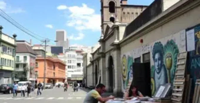 oficina gratuita de estamparia e upcycling