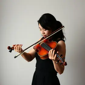 violinista casa invadida